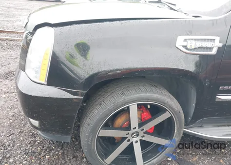 2010 Cadillac Escalade Hybrid Standard from USA, damaged, VIN 1GYUCEEJ7AR212280